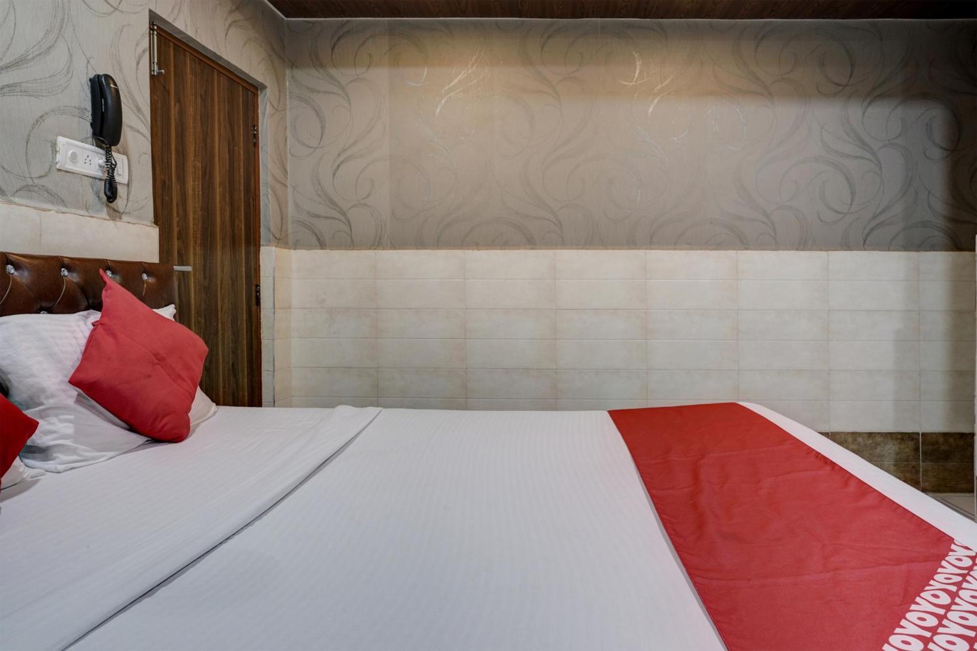 Hotel O Sapna Residency Мумбаи Экстерьер фото