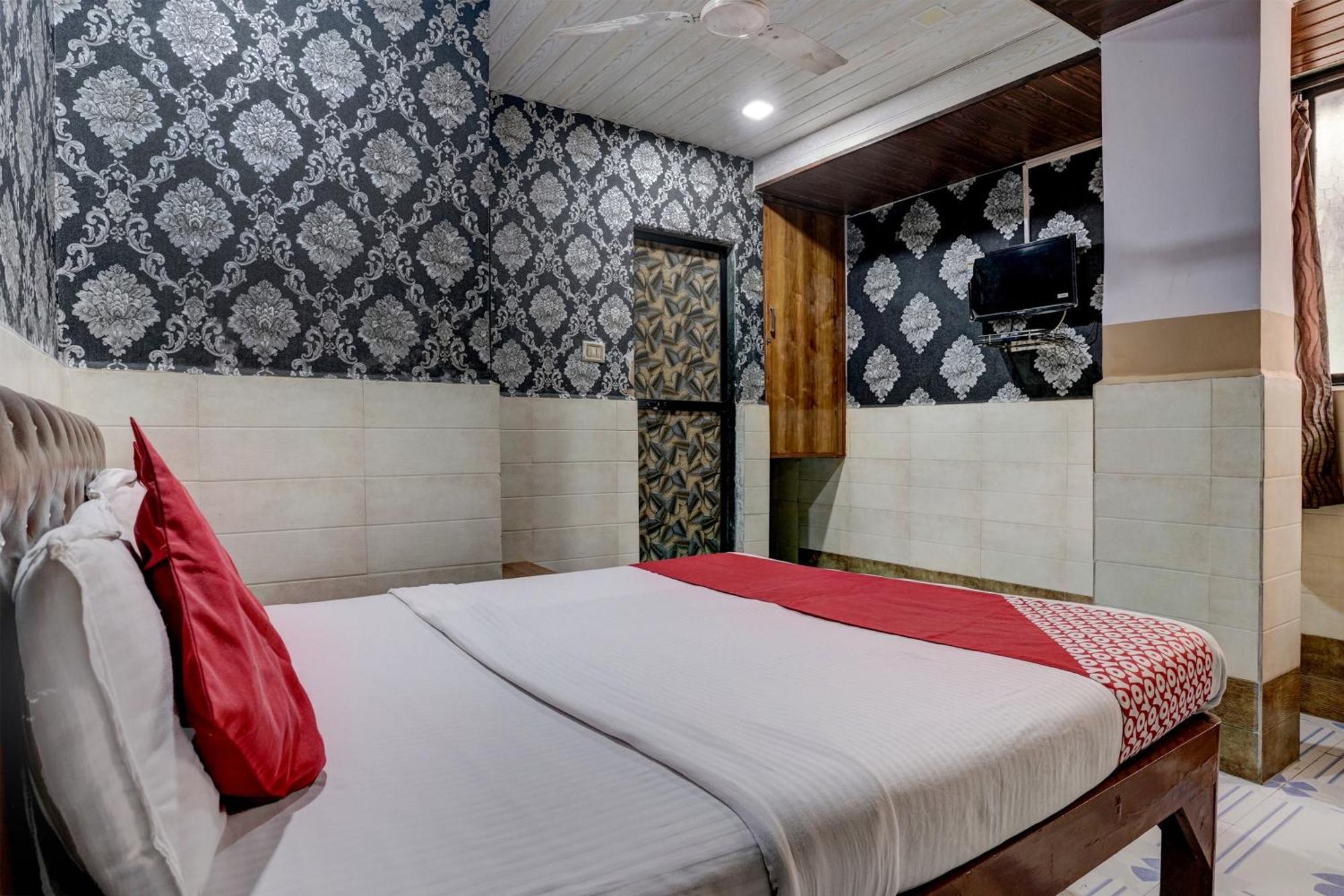 Hotel O Sapna Residency Мумбаи Экстерьер фото